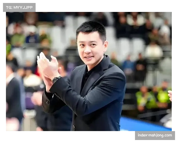 辽宁队主教练杨鸣因战绩不佳下课 连败阴影中迎战四川寻转机